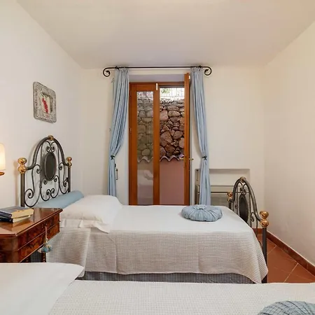 Insogno 罗通多港